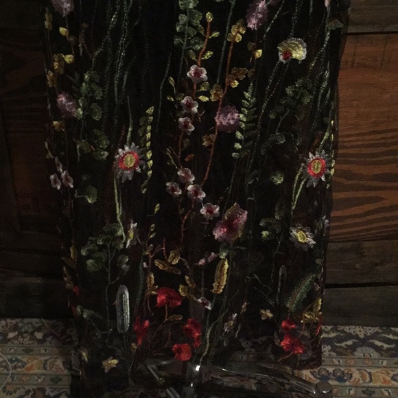 She + Sky Floral Embroidered Dress, Size L - Picture 8 of 8